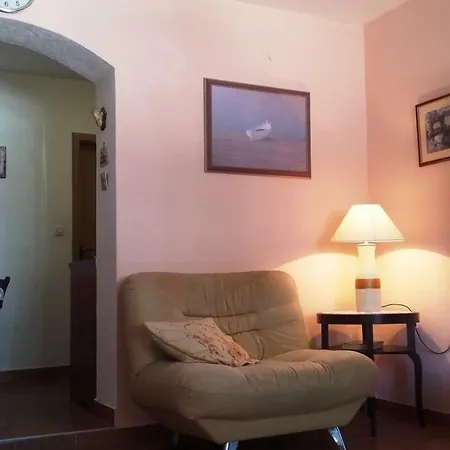 Dante Apartment Tisno