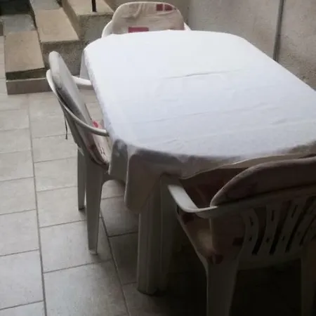 Dante Apartamento Tisno